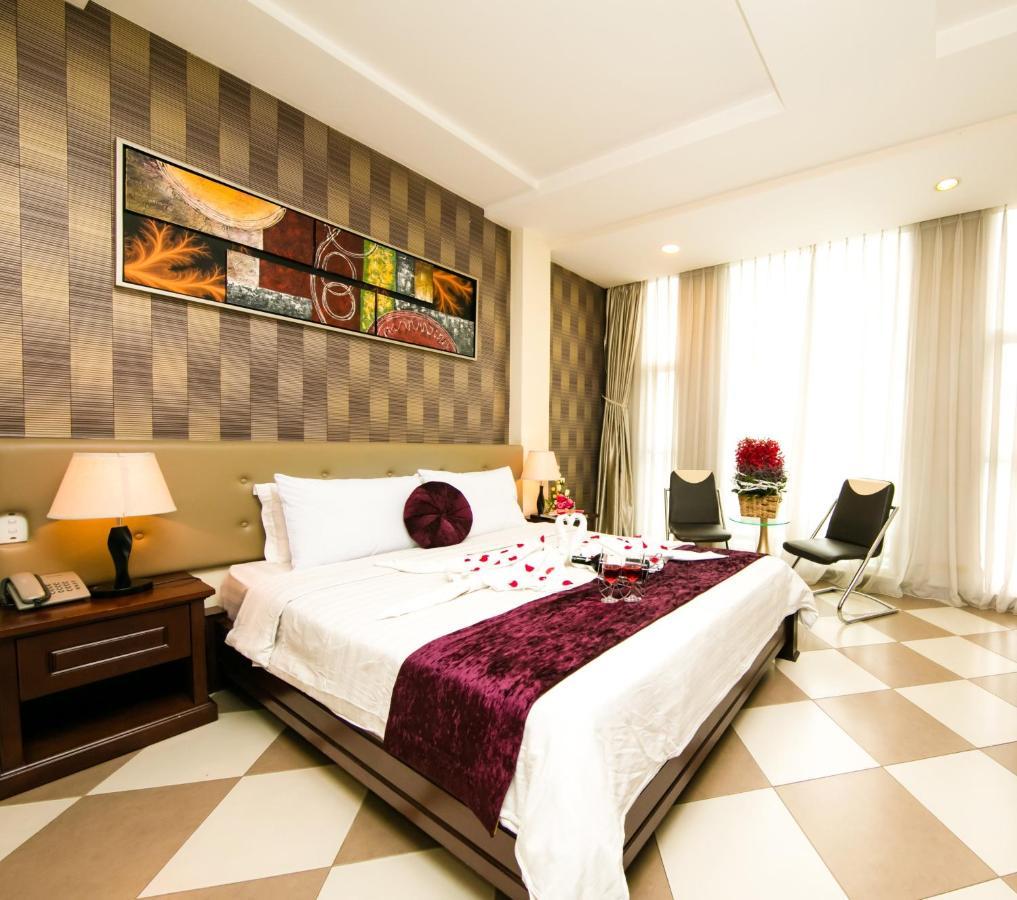 Quy Hung Hotel Central Ho Chi Minh City Exterior photo