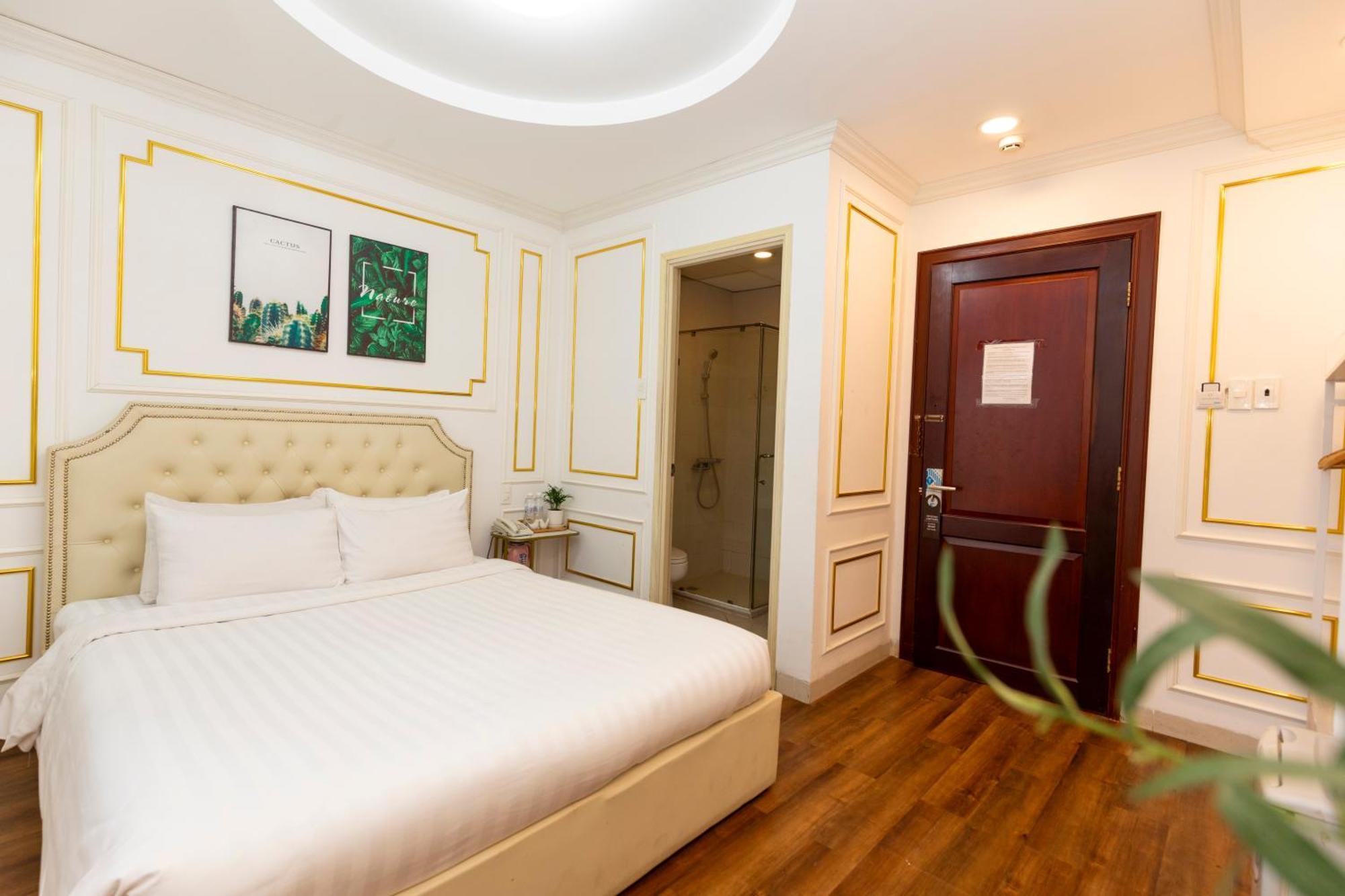 Quy Hung Hotel Central Ho Chi Minh City Exterior photo