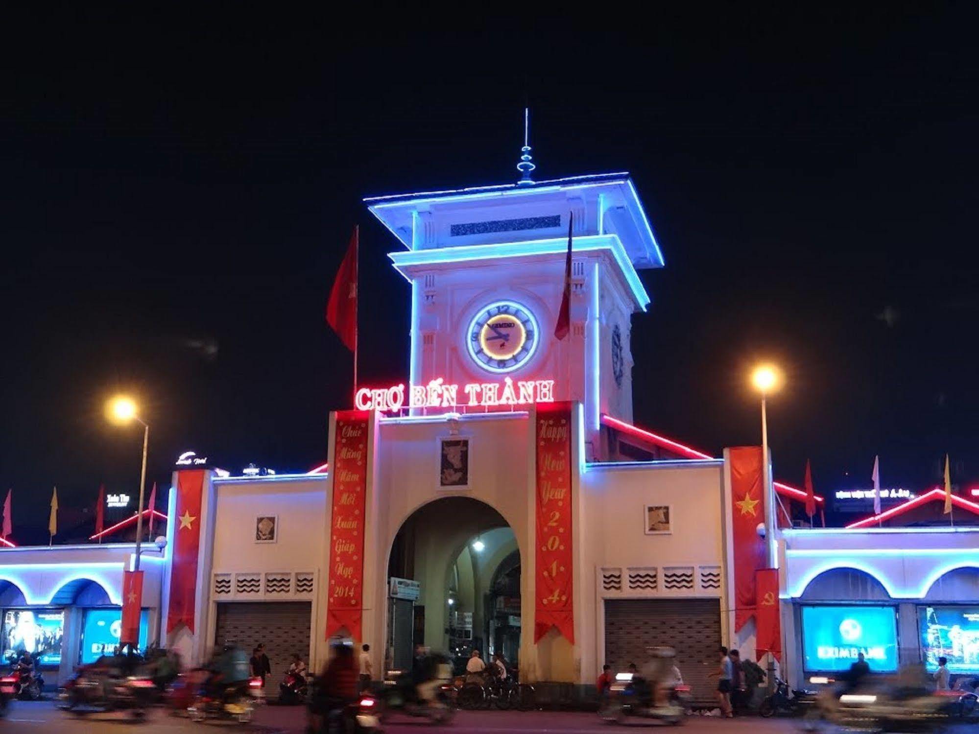 Quy Hung Hotel Central Ho Chi Minh City Exterior photo